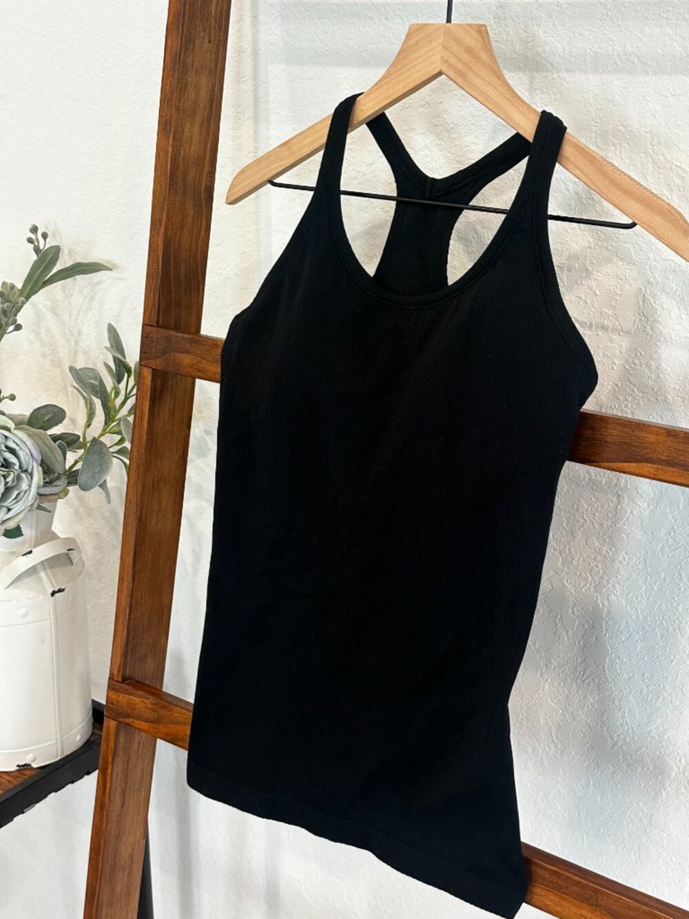 Black Ribbed Racerback Tank Built In Bra Medium - Picture 12 of 12